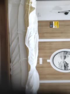 2023.3.1，【黑桃探探】，新晋探花劲爆首场，酒店内约23岁小姐姐，身材匀称害羞温柔 - coolhot av