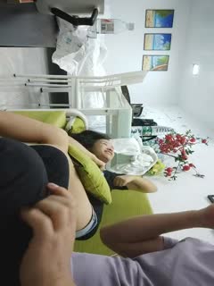 2022825恋灬歌约操良家少妇吃饱喝足开始撩起衣服吸吮奶子 - coolhot av