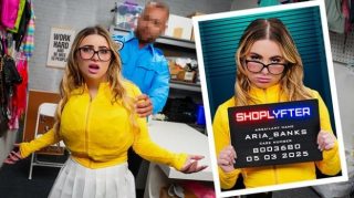 Shoplyfter – Aria Banks - coolhot av
