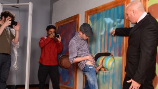    Modern Museum of Fine Ass - coolhot av