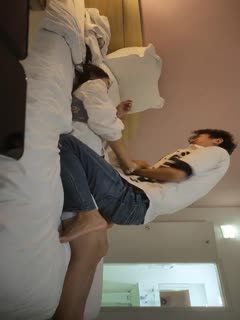 20221021瘦子探花梦幻馆良家极品眼镜妹性格超好甜美扒掉内裤狂舔逼主动骑乘位爽翻 - coolhot av