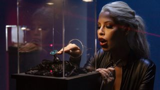    bridgette b the butt plug burglar - coolhot av