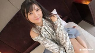 SIRO-5064【初潮吹き・ハメ潮にビックリ】セックスがご無沙汰。でも職場では猫 - coolhot av