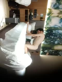 2022-12-9【小小寻花】约操骚熟女开房操逼，一进来舌吻扣穴，迫不及待脱掉裤子 - coolhot av